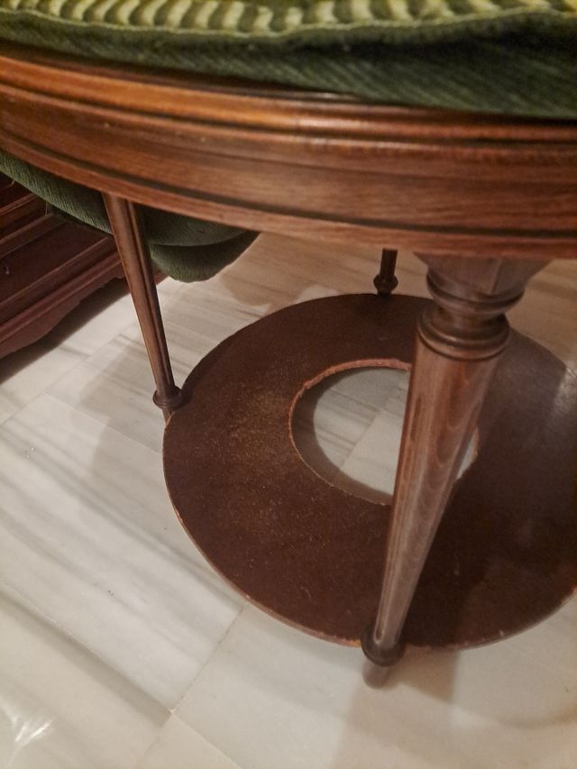 Mesa camilla redonda de madera con  cristal y tela