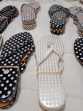 Chanclas mujer blanco y negro -talla 37