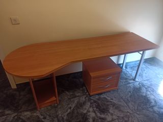 Mesa escritorio + mesilla