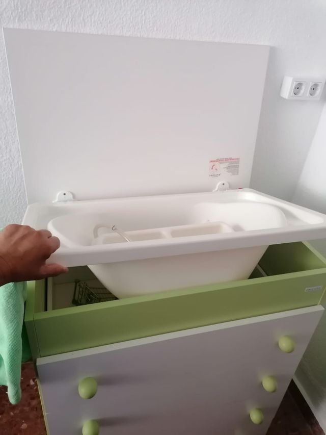 Mueble cambiador bebé c/bañera