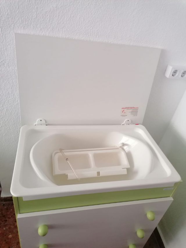 Mueble cambiador bebé c/bañera