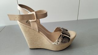Sandalias Sissei beige serpiente