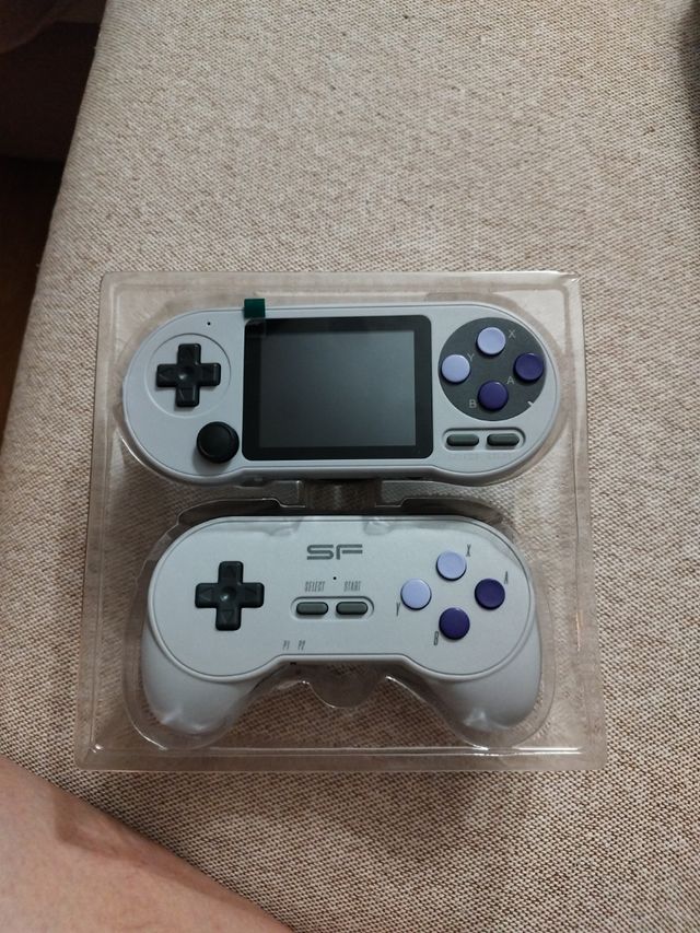 SF2000 - Consola Retro Gris