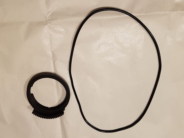 Fotocamera Nikon F801 + custodia subacquea Nexus