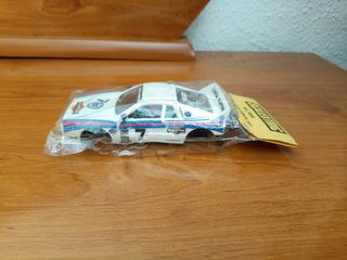 Lancia 037 Martini Racing Scalectric
