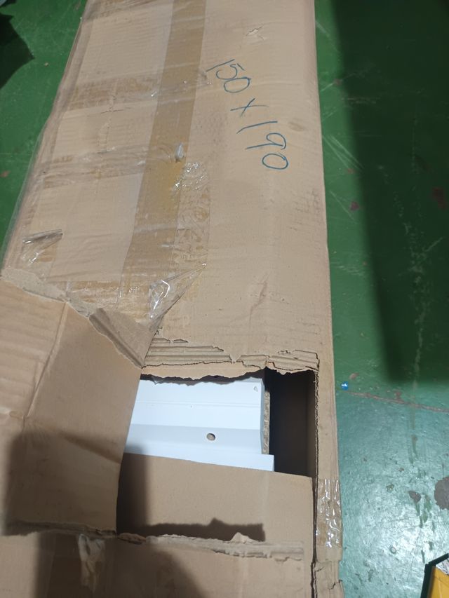 Canapés completos de madera blanco