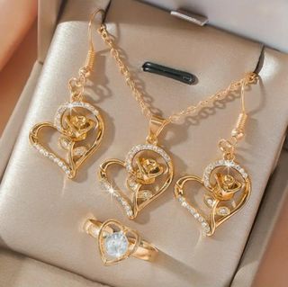 Conjunto Joyas Corazón Rosa Dorado