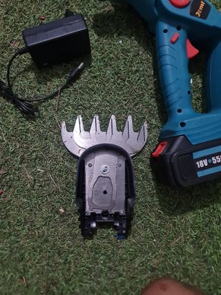 Cortasetos eléctrico inalámbrico