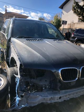 BMW X5 E53: Piezas de Repuesto