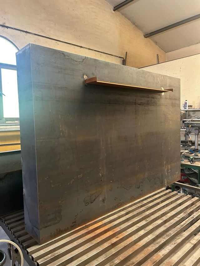 Fonte d'acqua moderna - Decorazione del giardino