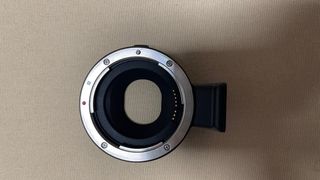 Adaptador de montura de objetivo Canon EF-EOS M