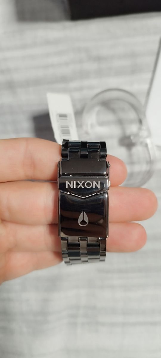 Reloj Nixon Monopoly - Negro y Morado