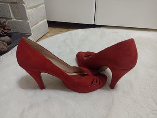 Salones rojos tacón alto