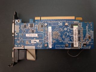 Tarjeta gráfica Radeon HD6570 2GB