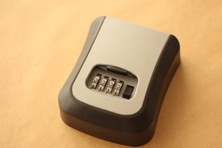 Caja fuerte Airbnb - Candado seguridad