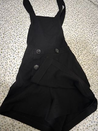 Peto corto negro - Falda pantalón
