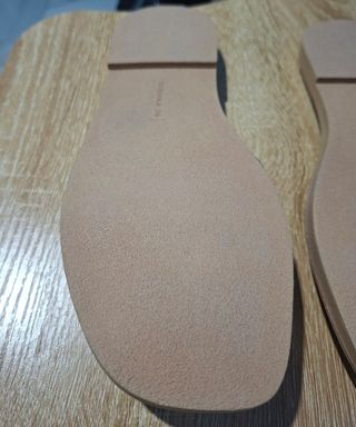 Sandalias Bershka Doradas y Plateadas 36