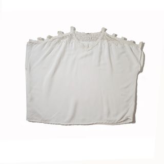 Ikks/ Blusa blanca oversize con encaje guipur T:42