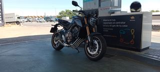 Honda CB650R - Moto Azul Solo venta en persona