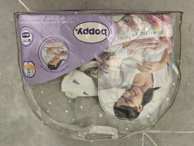 Cojín lactancia Boppy - Gris