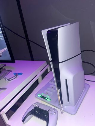 PS5 Slim ( edicion standard)