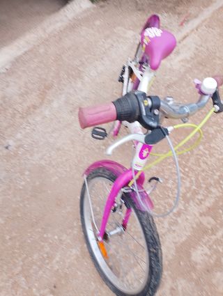 Bicicleta niña 20" Btwin, reparar rueda