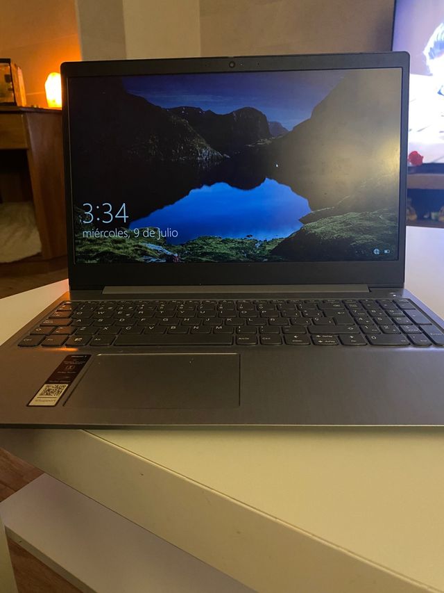 Portátil Lenovo IdeaPad 3 Gris