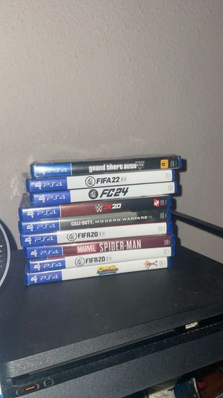 PS4 (PlayStation 4) 9 juegos +1 adentro de la play