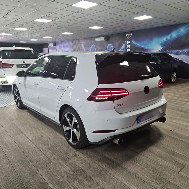 VOLKSWAGEN Golf GTI 2.0 TSI 180kW (245CV) DSG