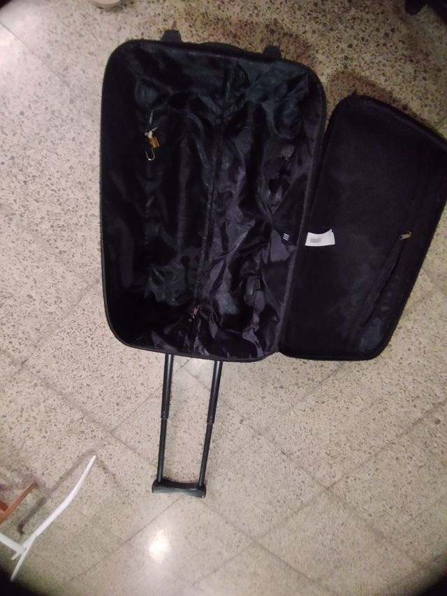 Maleta de mano negra