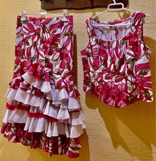 Conjunto de falda y corpiño de sevillana