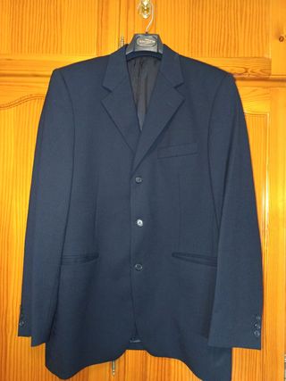 Traje negro hombre: chaqueta + chaleco