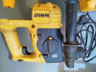 Kit herramientas Dewalt: Taladro, amoladora, marti
