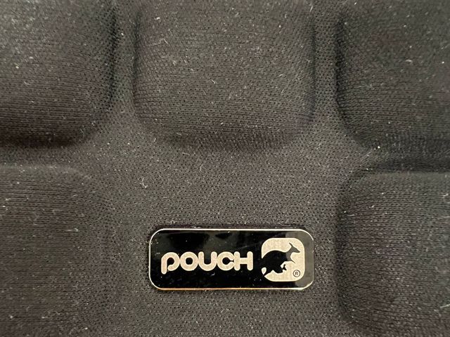 POUCH SC13BL funda 13,3′′ – negra, anti‐choque,