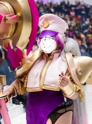 Cosplay Poppy LoL 