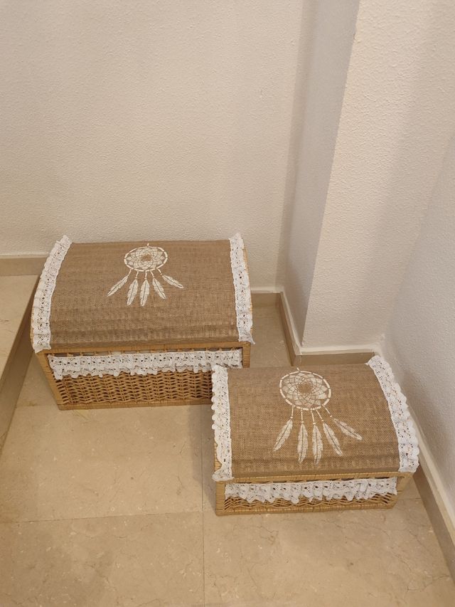 Baúles mimbre y yute