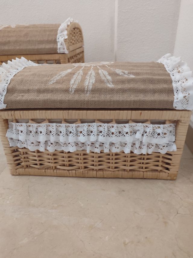 Baúles mimbre y yute