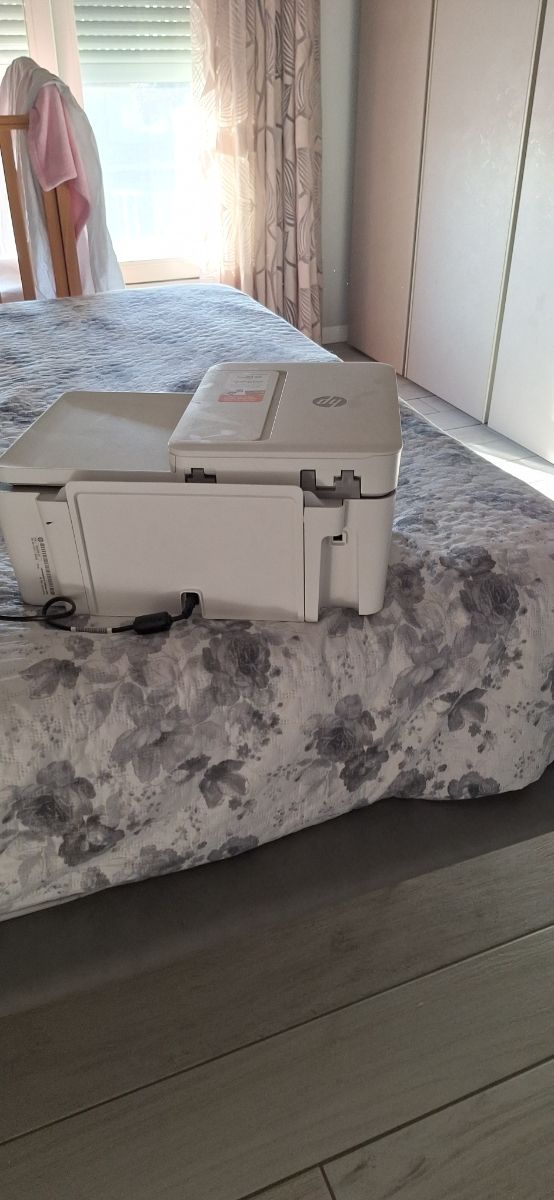 Stampante HP a cartucce bianca