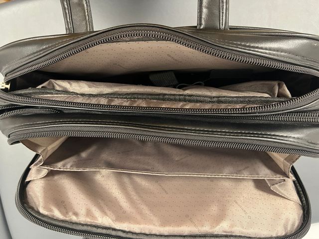 Maletín Samsonite cuero negro – portátil 15” 