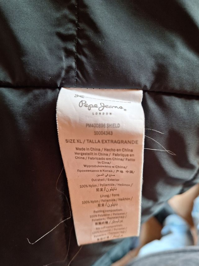 Cazadora Pepe Jeans XL negra