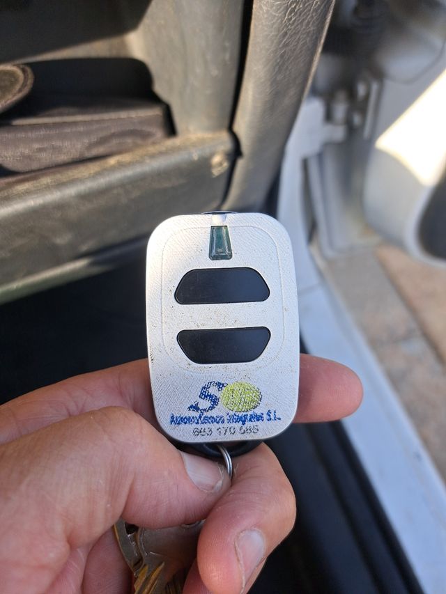 Mando garaje. DEA System