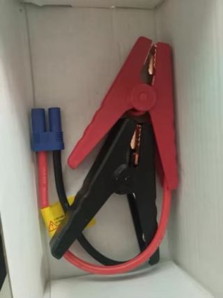 Arrancador Coche 12V - Powerbank - Linterna
