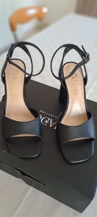 Sandali Alesya Pelle N.36