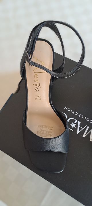 Sandali Alesya Pelle N.36