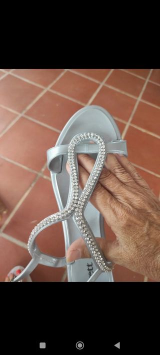 Sandalias Lovett plateadas con  brillantes