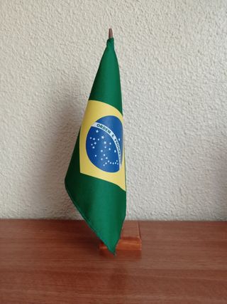 BANDERA DE SOBREMESA BRASIL 
