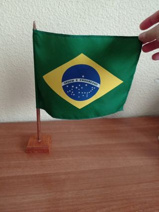 BANDERA DE SOBREMESA BRASIL 