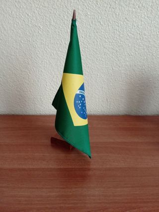BANDERA DE SOBREMESA BRASIL 