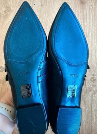 Zapatos nuevos Guess negros - planos