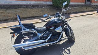 Suzuki Intruder M800 (Motocicleta custom)
